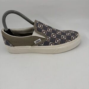 NEW! Vans Unisex Classic Slip-On -SZ 7- Geo Trek Olive Green Pattern Print Shoes